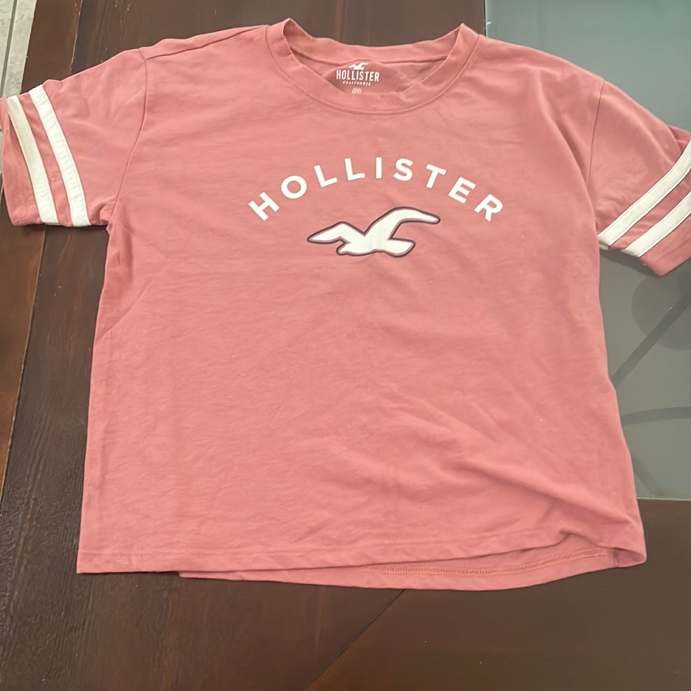 Hollister T-shirt